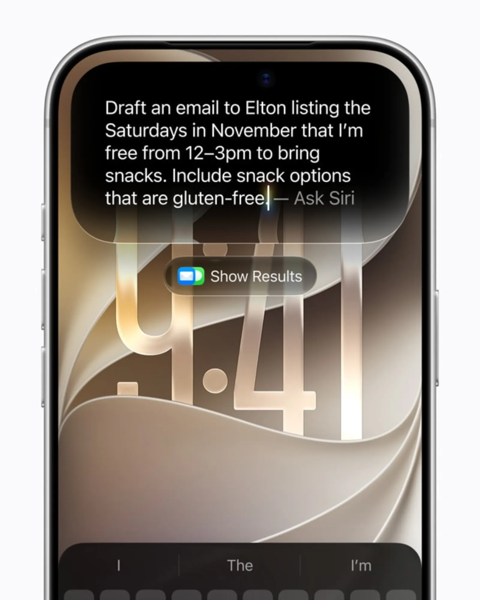 iPhone met een Engelstalig Siri-verzoek om een mail op te stellen met de zaterdagen in november waarop iemand vrij is, met daaronder de knop Show Results